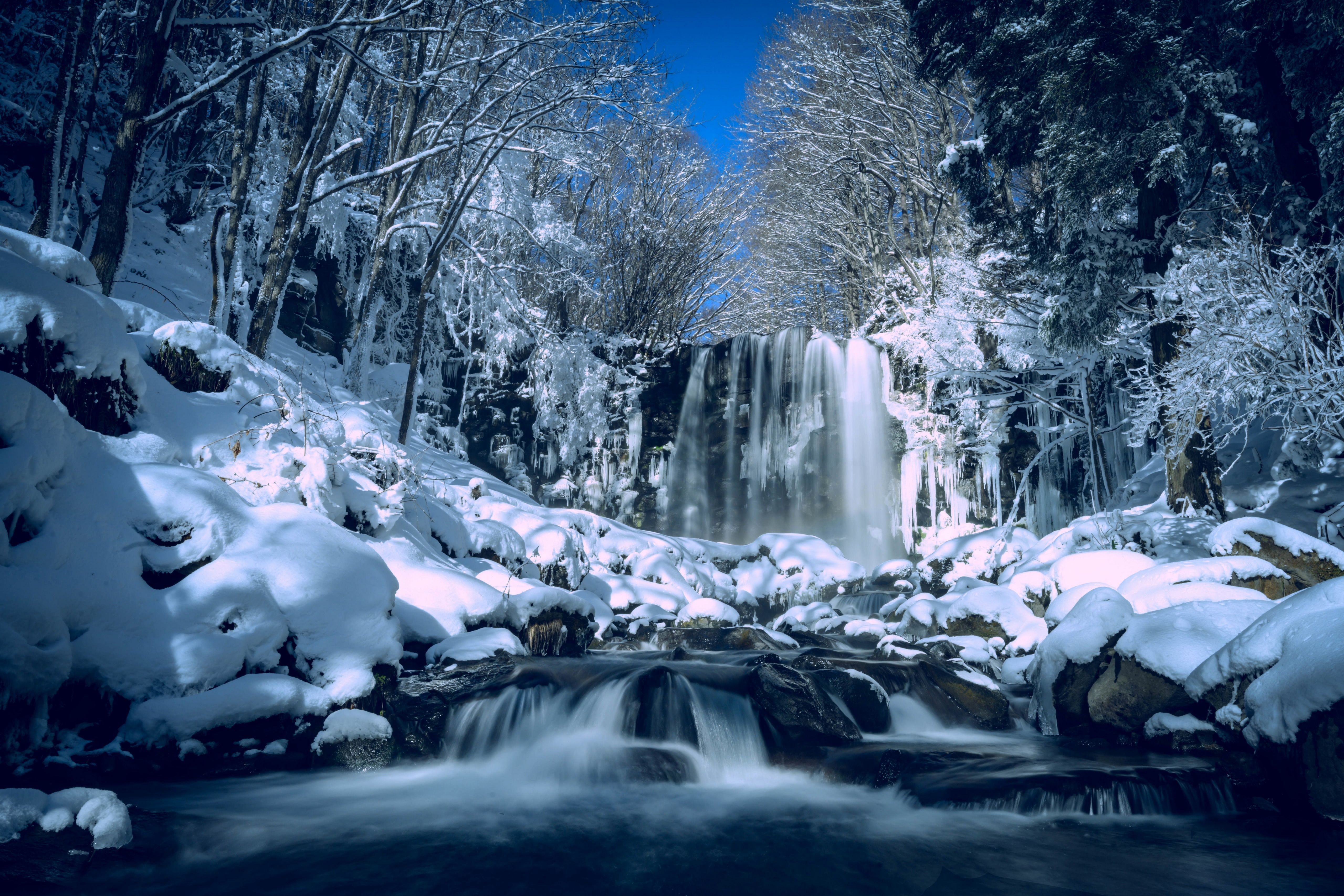 5120x3413 Japan Karasawa Falls Nature Waterfalls