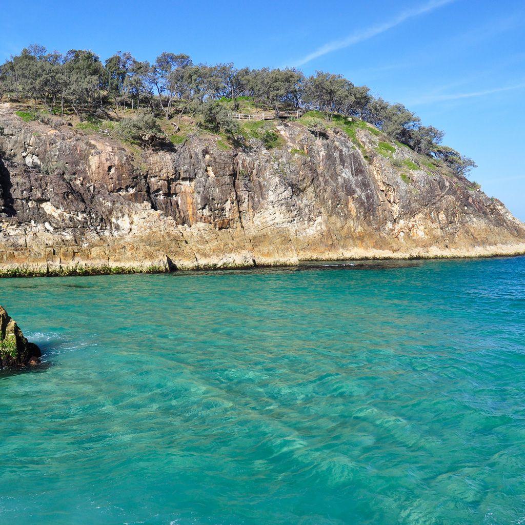 1024x1024 Crystal clear water wallpaper