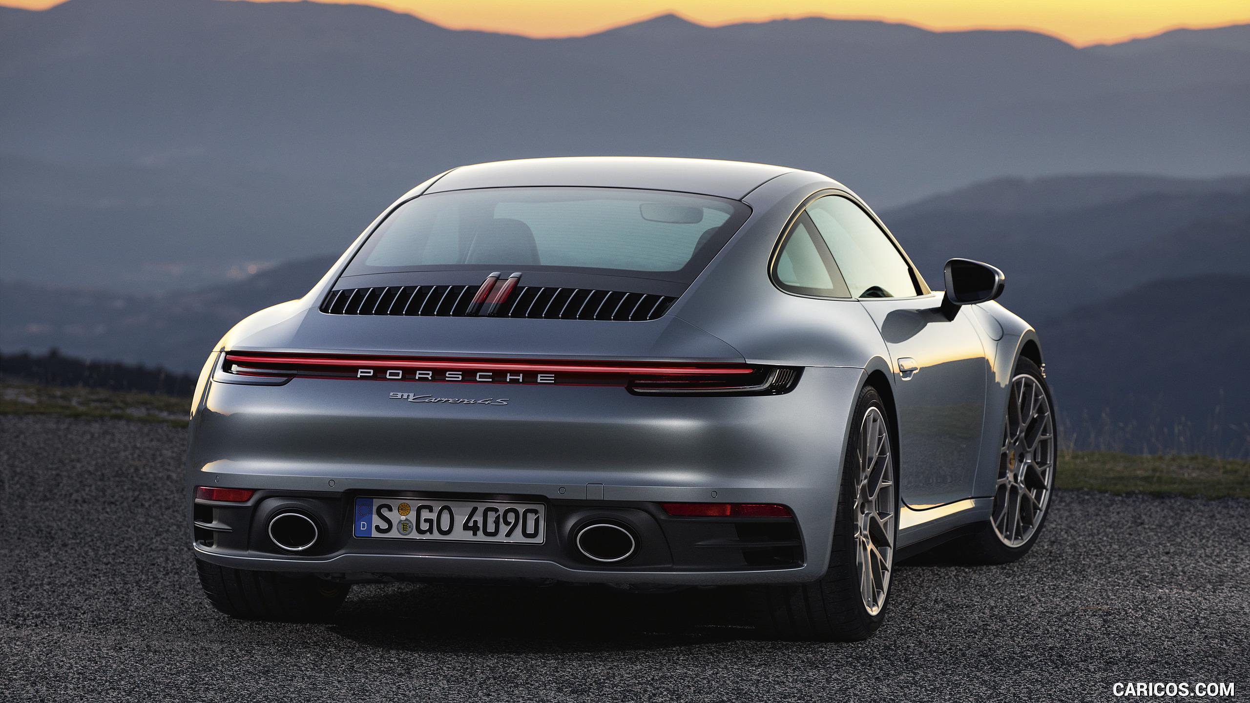 2560x1440 Porsche 911 Carrera S Wallpaper