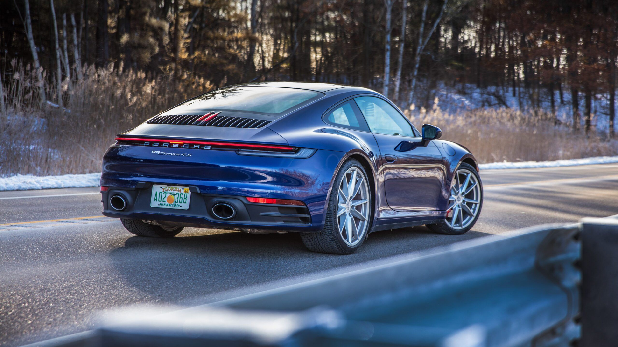 2560x1440 Porsche 911 Carrera S Wallpaper