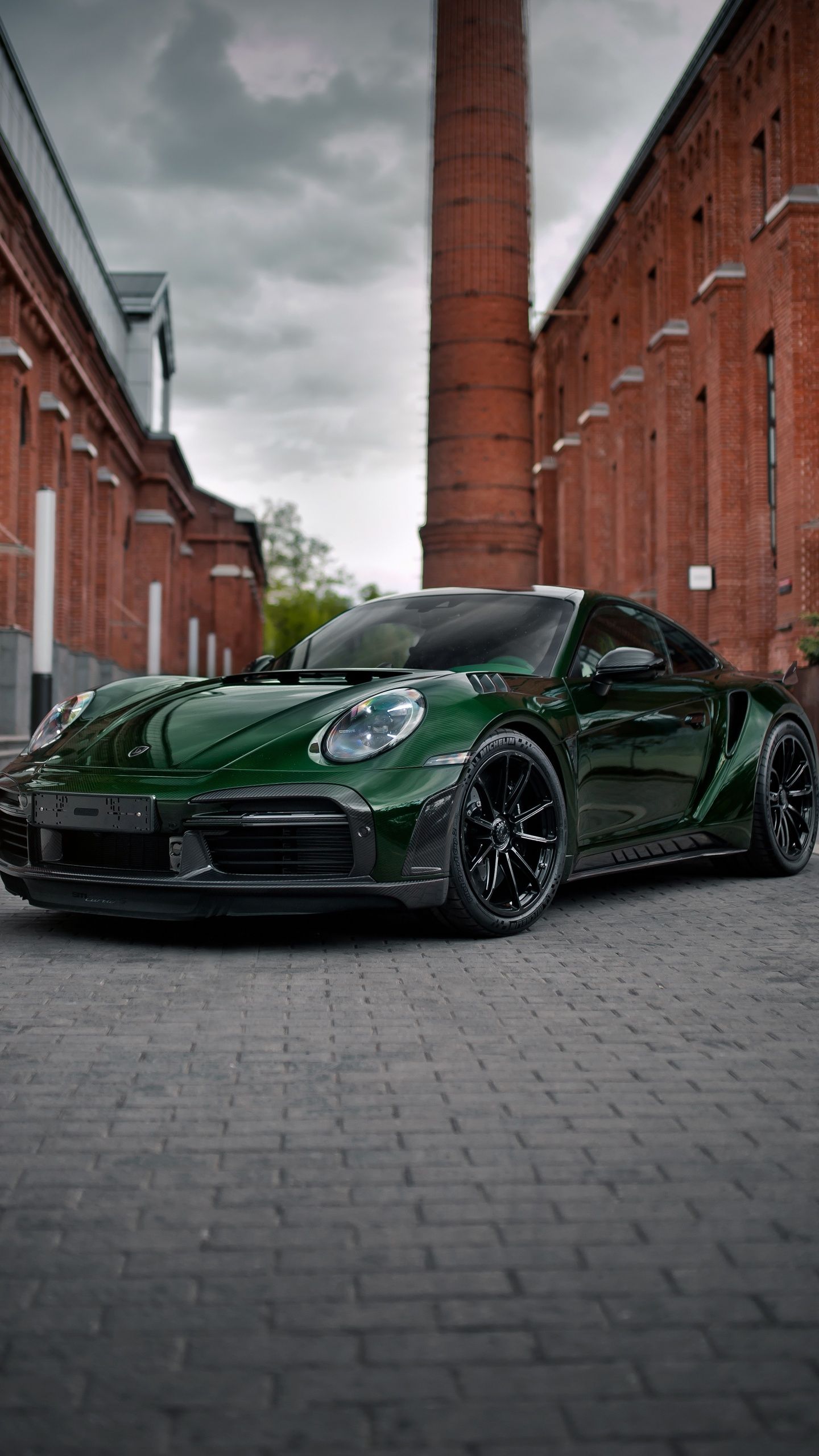 1440x2560 Porsche 911 Turbo S Wallpaper
