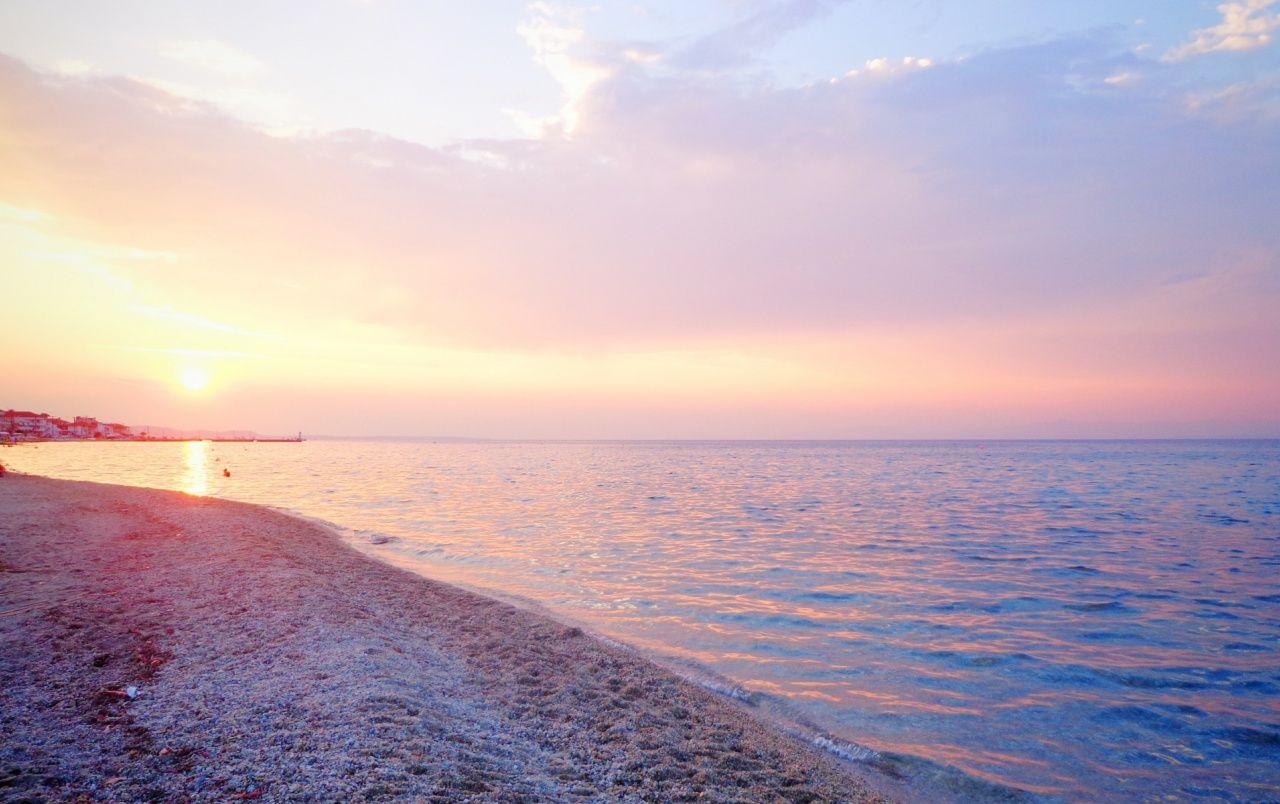 Hình nền 1280x804 Ocean Beach Pink Sunset Hy Lạp.  Bãi biển màu hồng