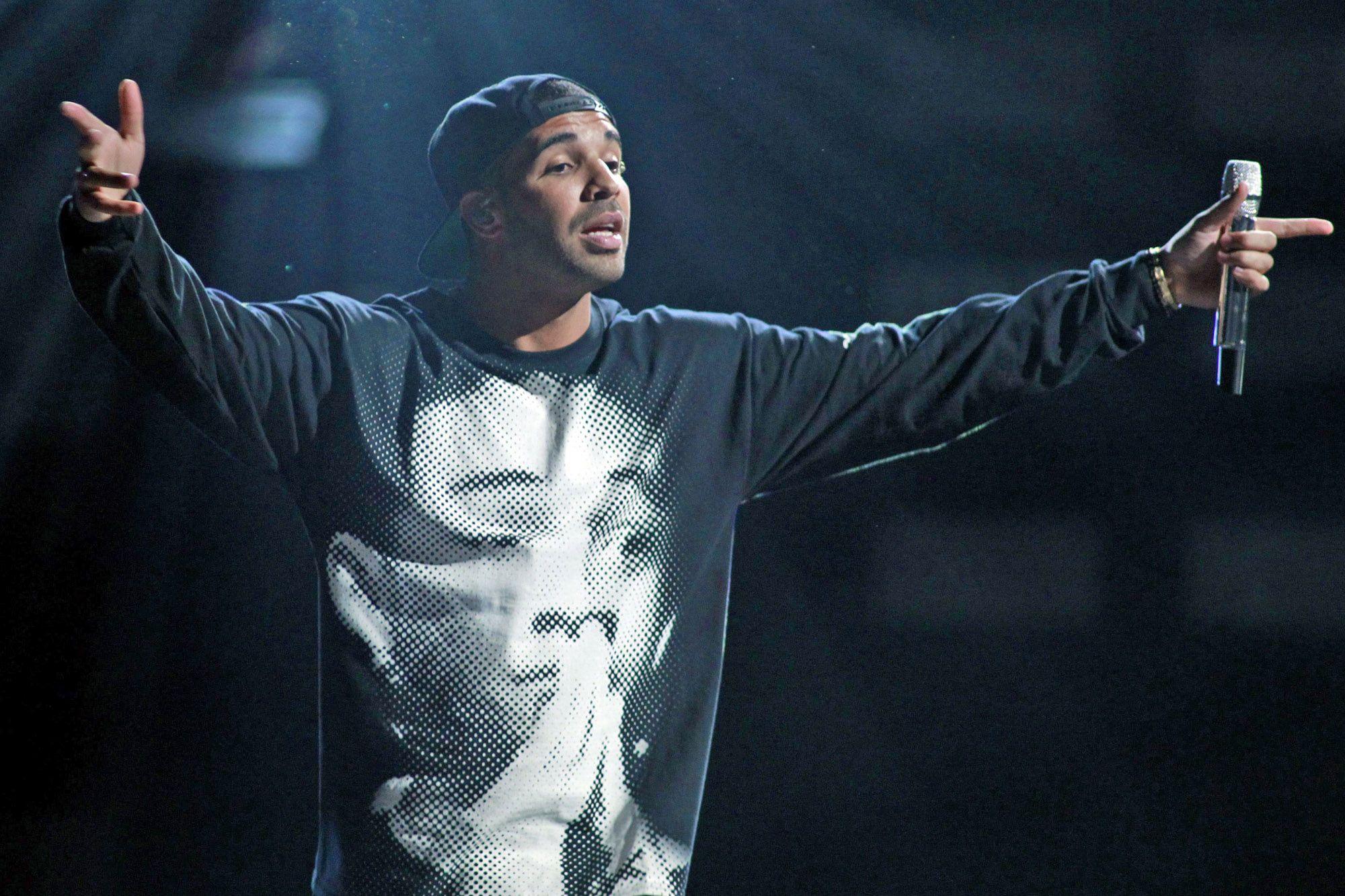 2000x1333 LINKS Here's some music by Drake that got leaked today, featuring