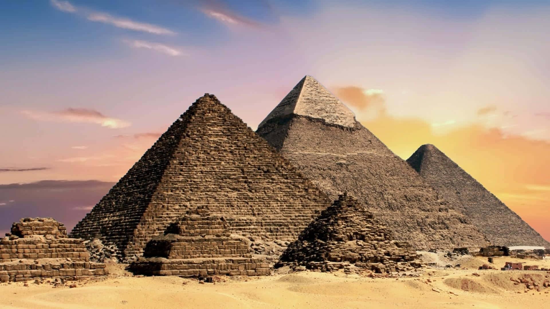 1920x1080 Ancient Giza Pyramids Wallpaper