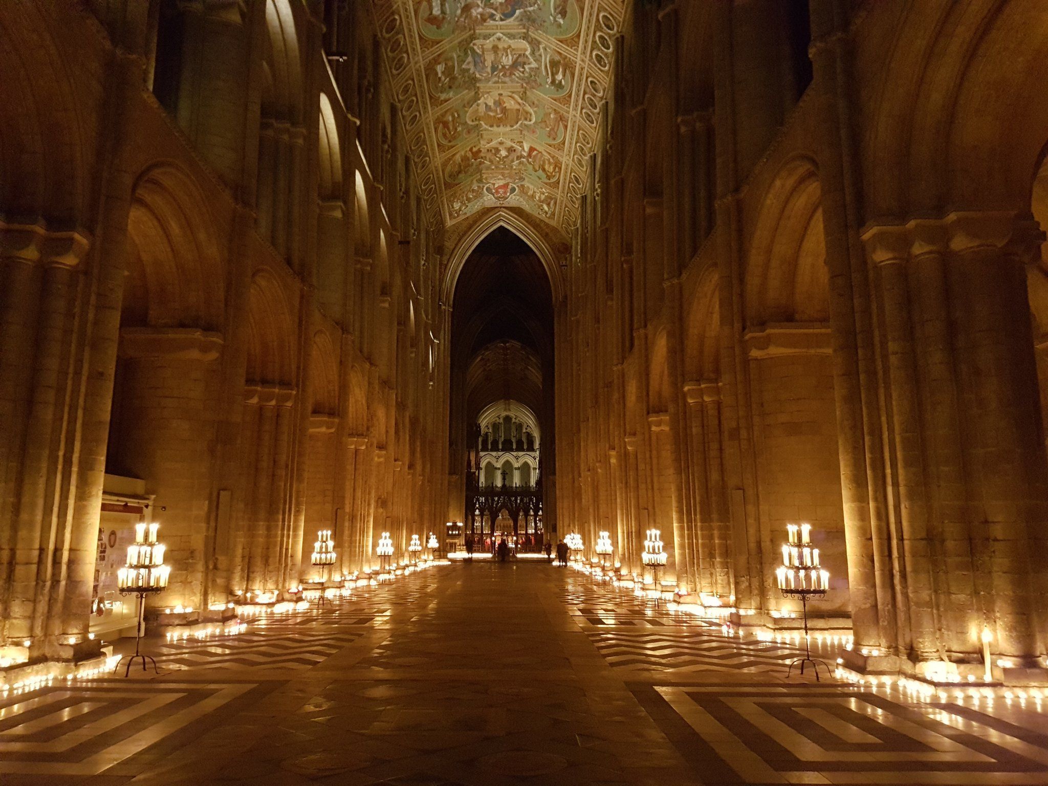 2048x1536 Ely Cathedral on X: The 7000 candles