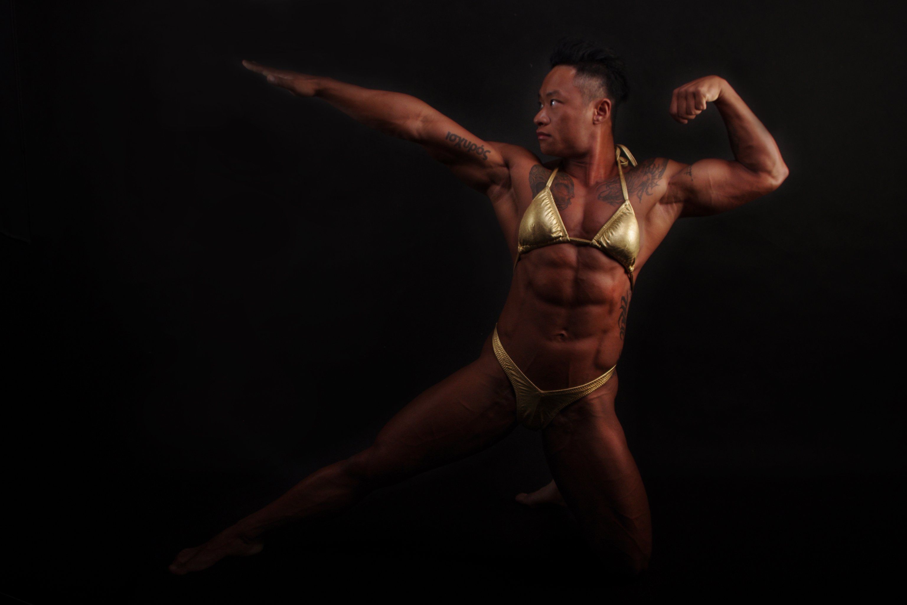 3072x2048 Genderqueer Bodybuilder Siufung Law Is