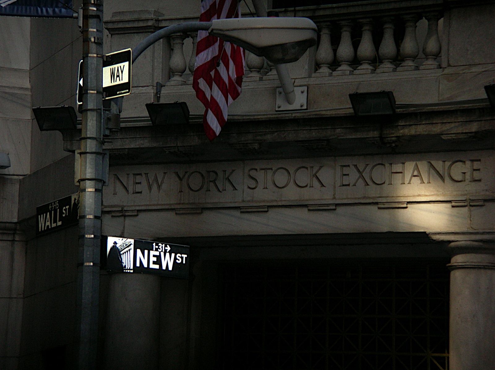 1600x1197 Mini Travelogue: Wall Street
