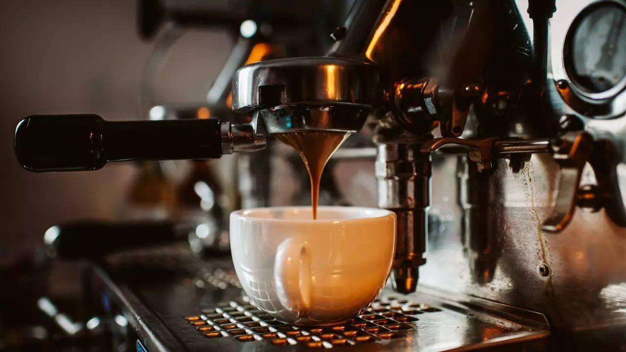 1280x720 Kitchen Tips 101: How to clean a Coffee