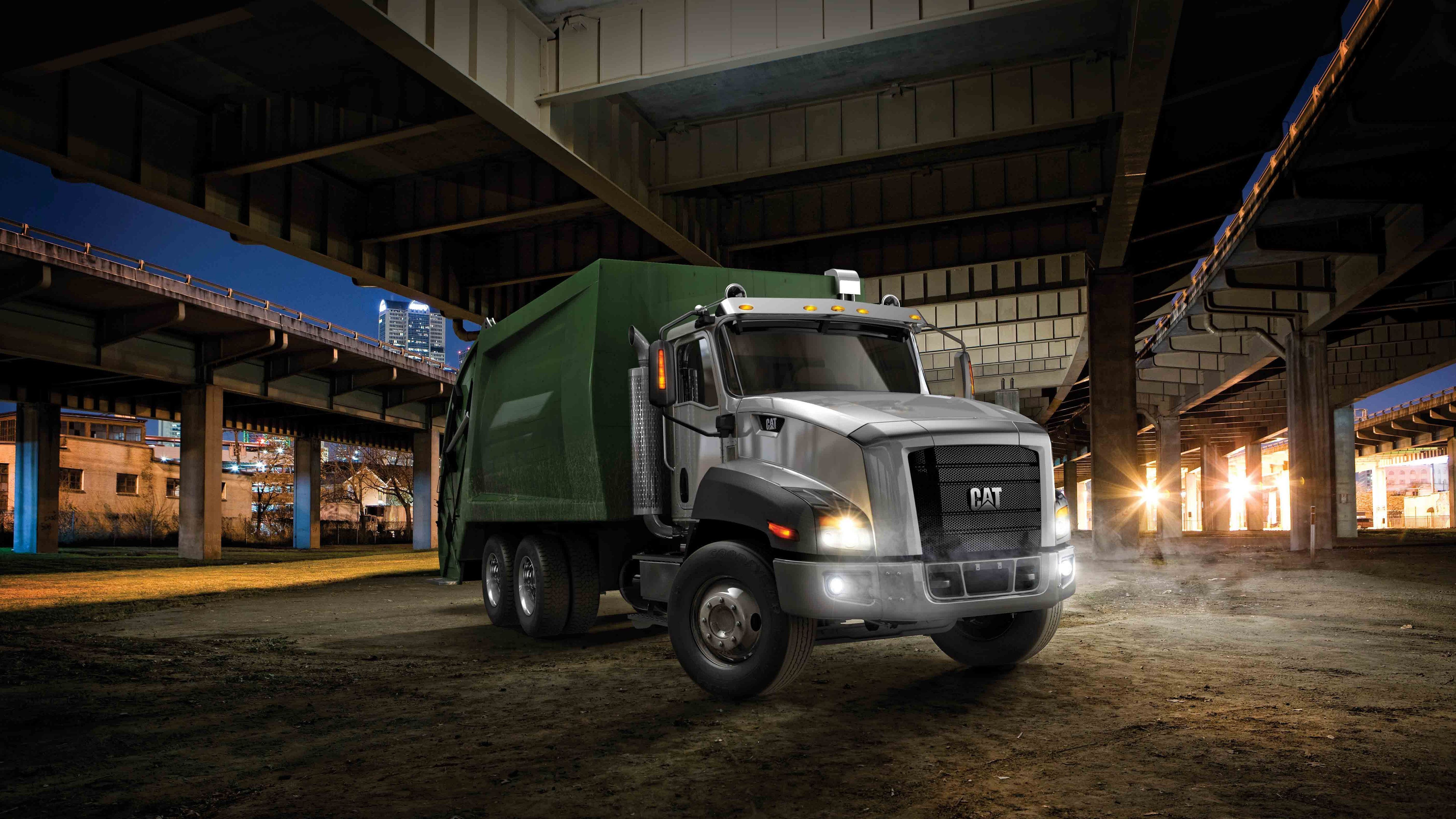 5700x3206 Download Big Rig wallpaper