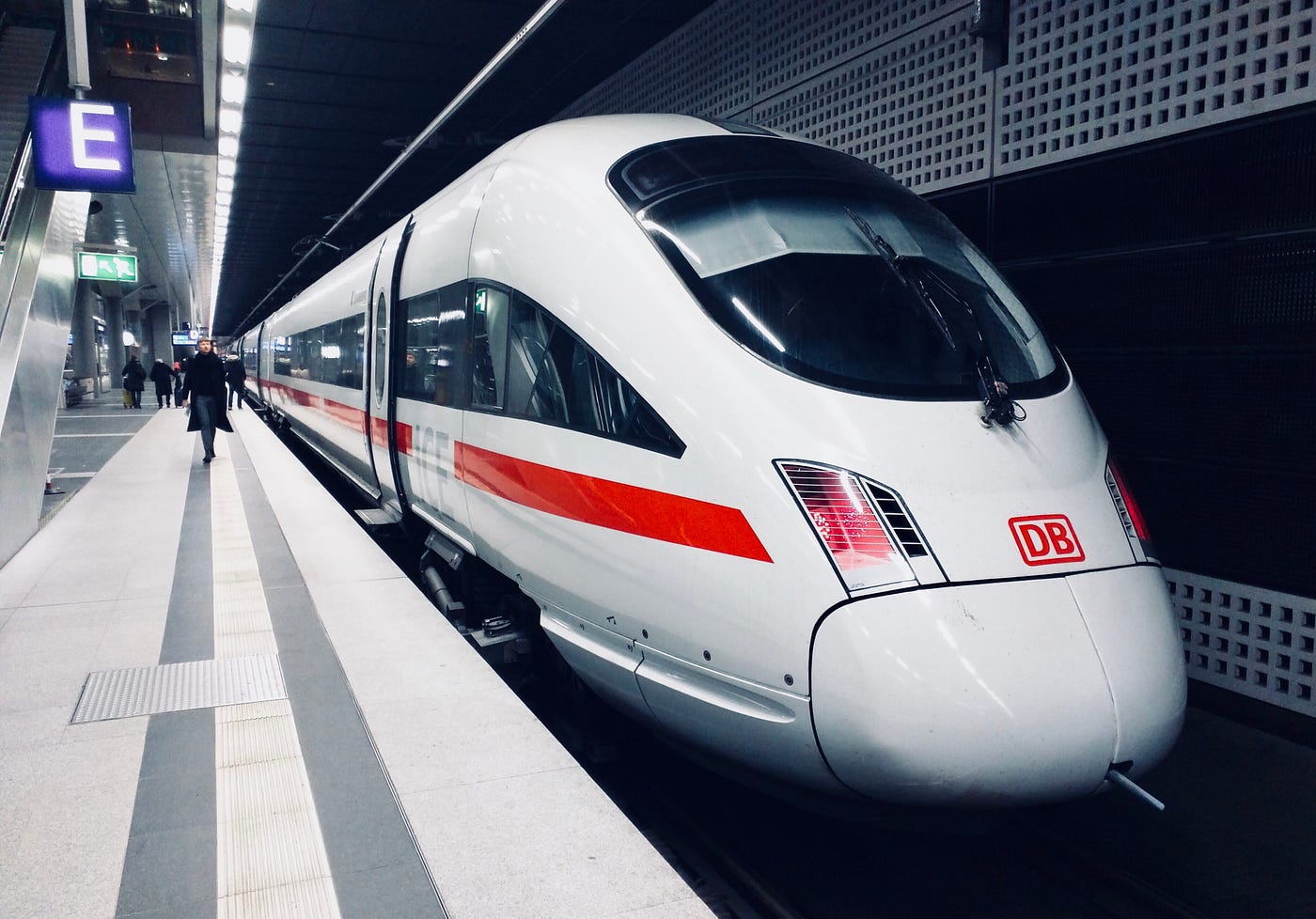 1400x978 High Speed Rail