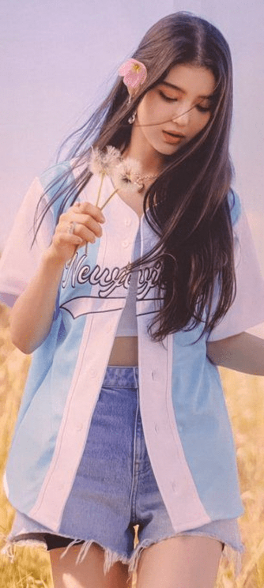 862x1920 Danielle NewJeans Wallpaper