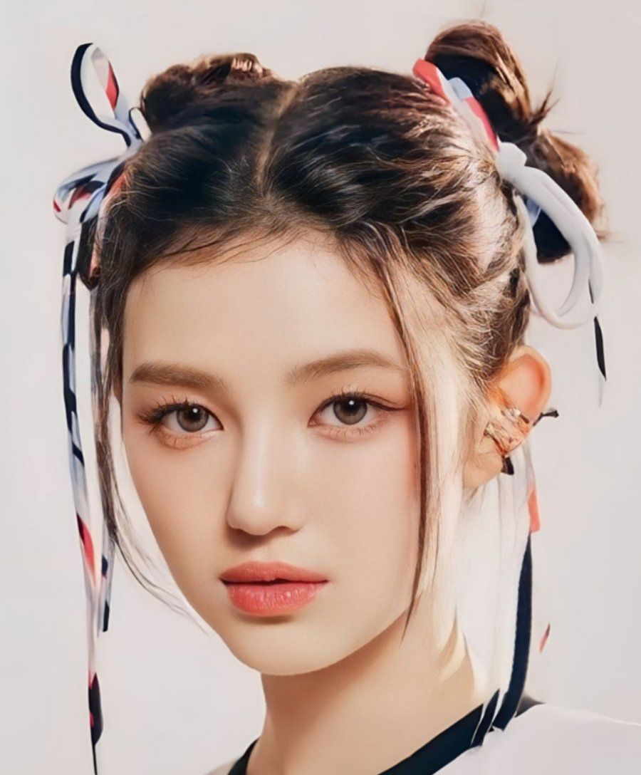 900x1088 Danielle (모지혜)
