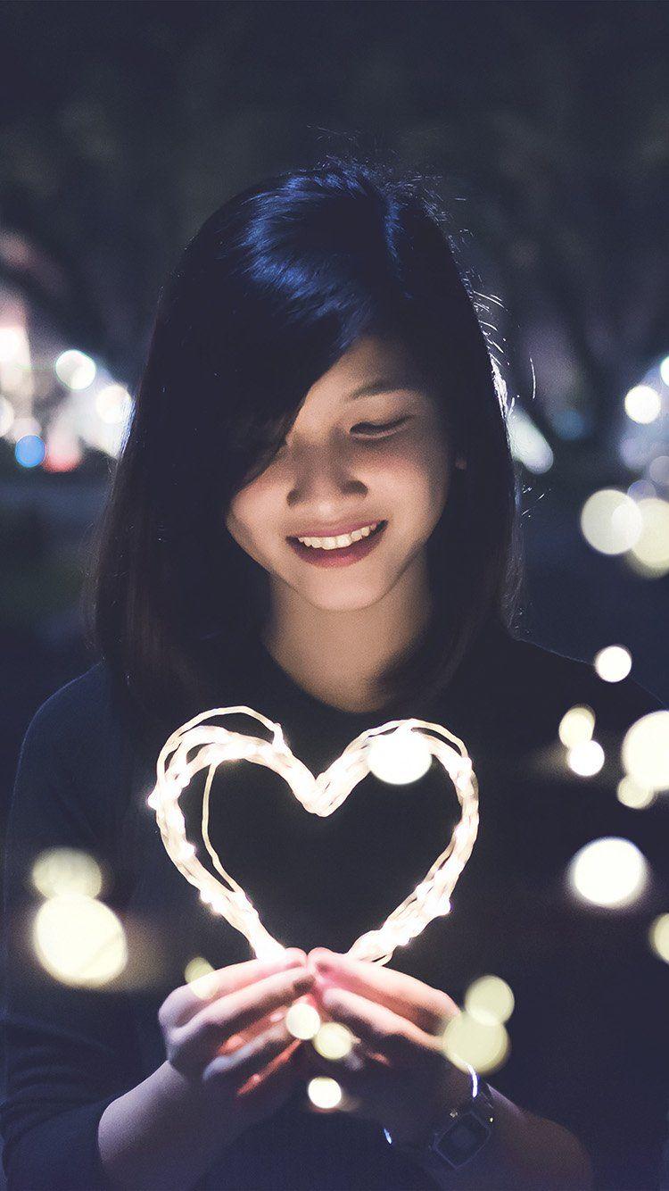 750x1334 LOVE GIRL LIGHT DARK NIGHT BOKEH WALLPAPER IPHONE HD