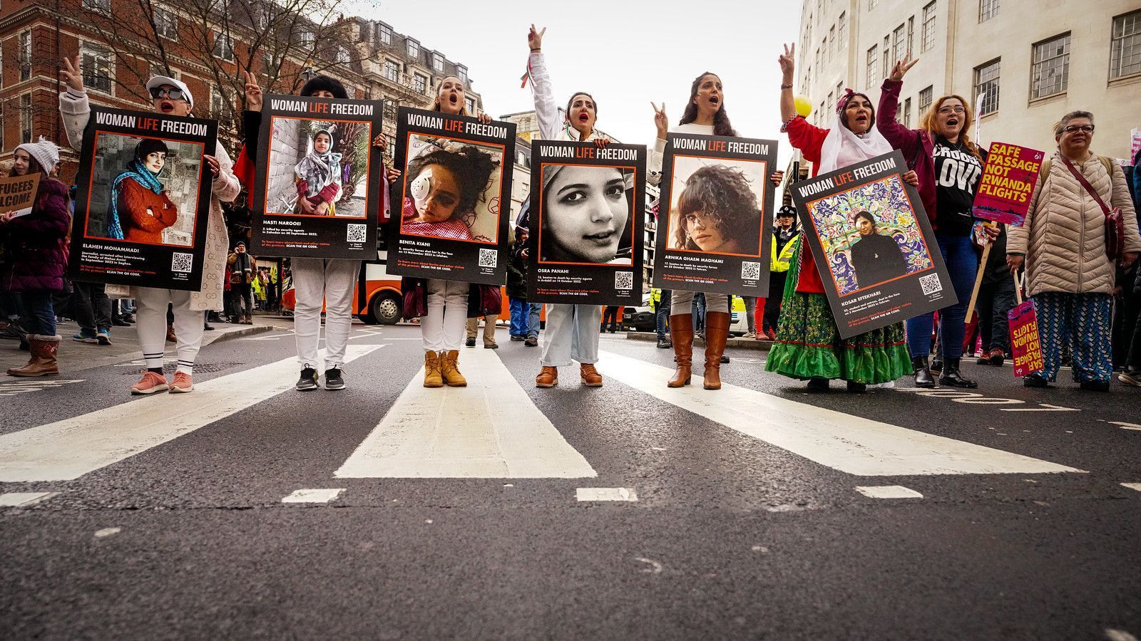 1600x900 Woman Life Freedom. This photo was