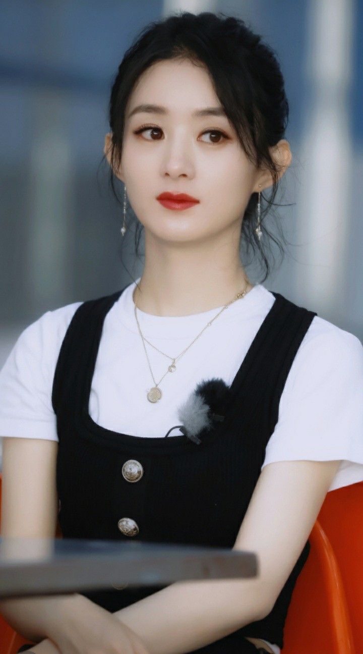 720x1296 Lisa blackpink wallpaper, Poses