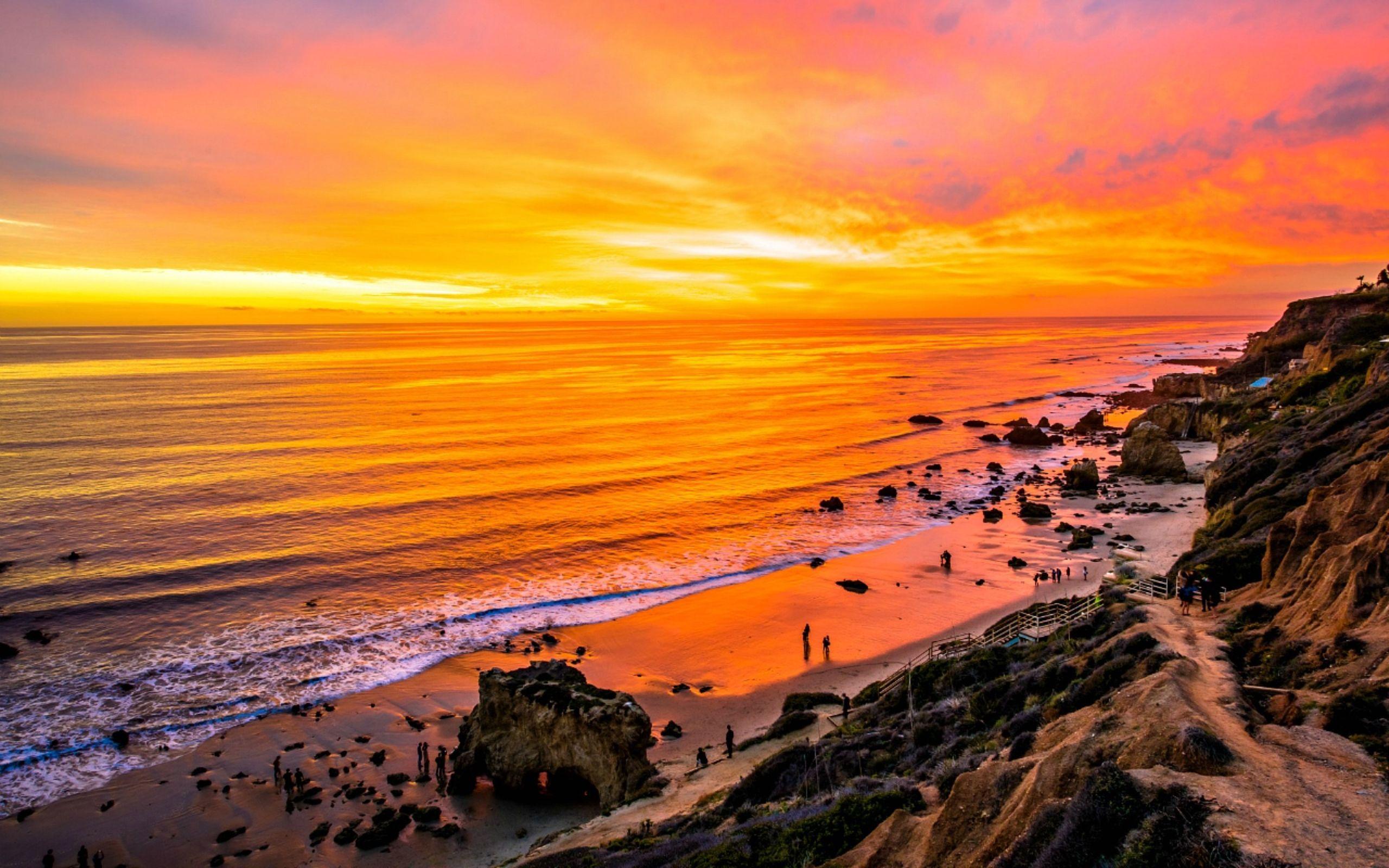 2560x1600 Sunset Malibu Beach California Wallpaper