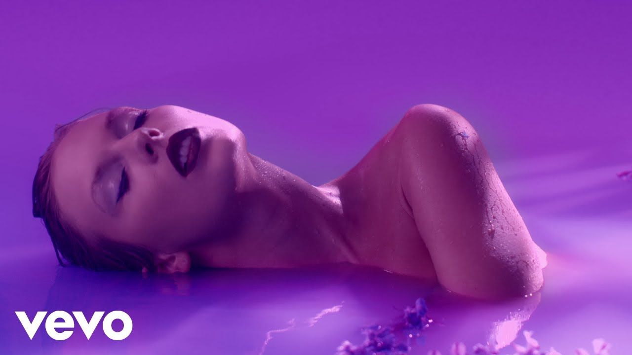 1280x720 Lavender Haze” Video