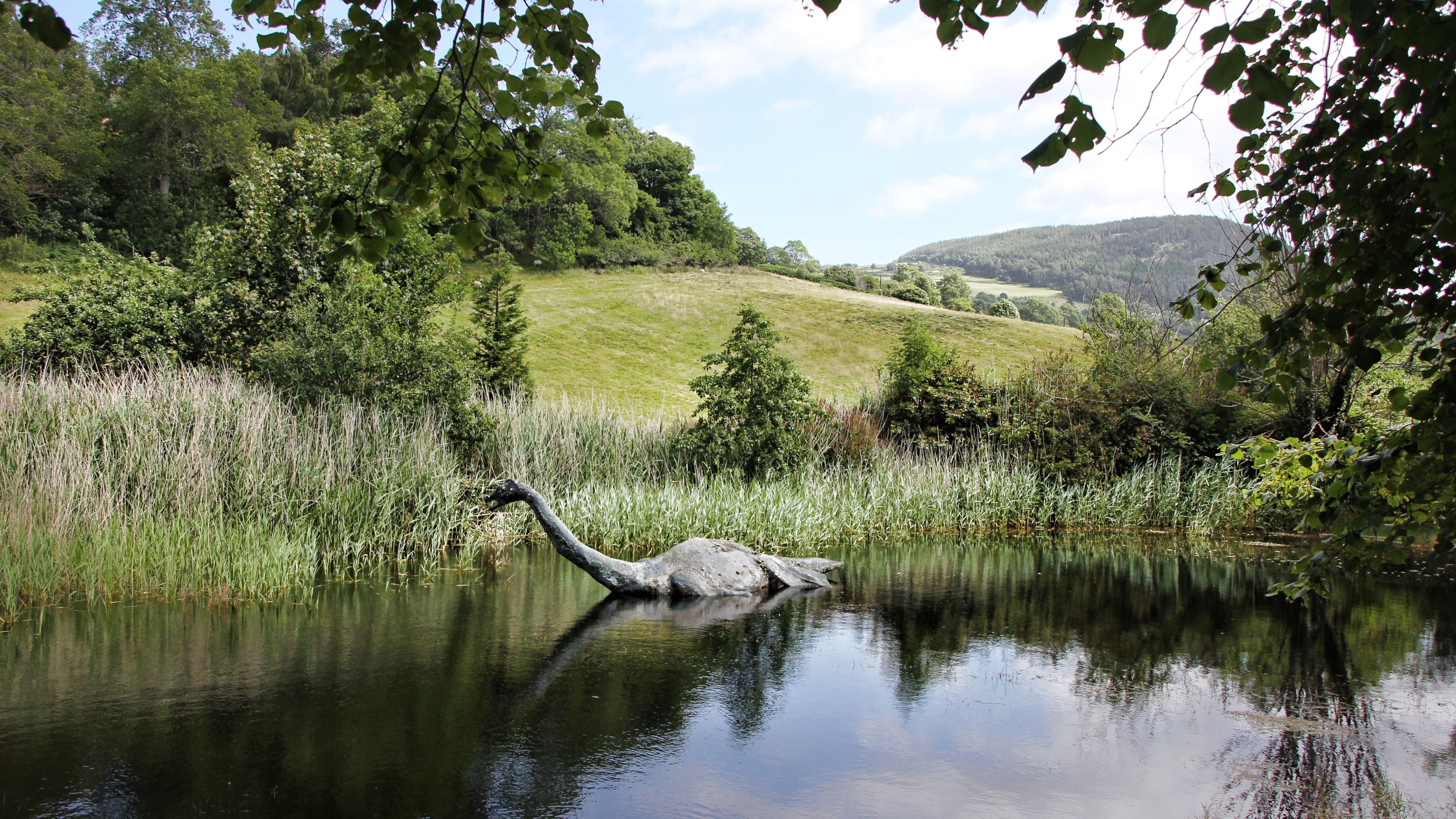 5120x2880 Loch Ness Monster