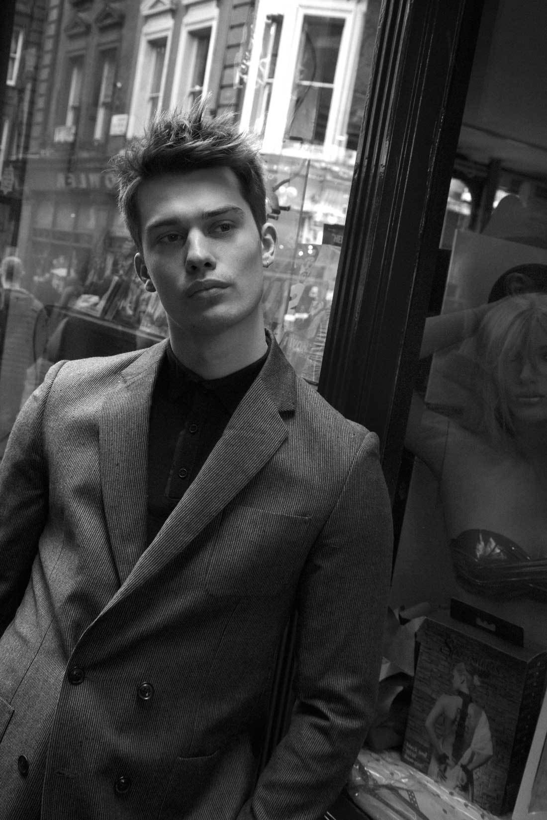 1100x1650 Nicholas Galitzine High Quality