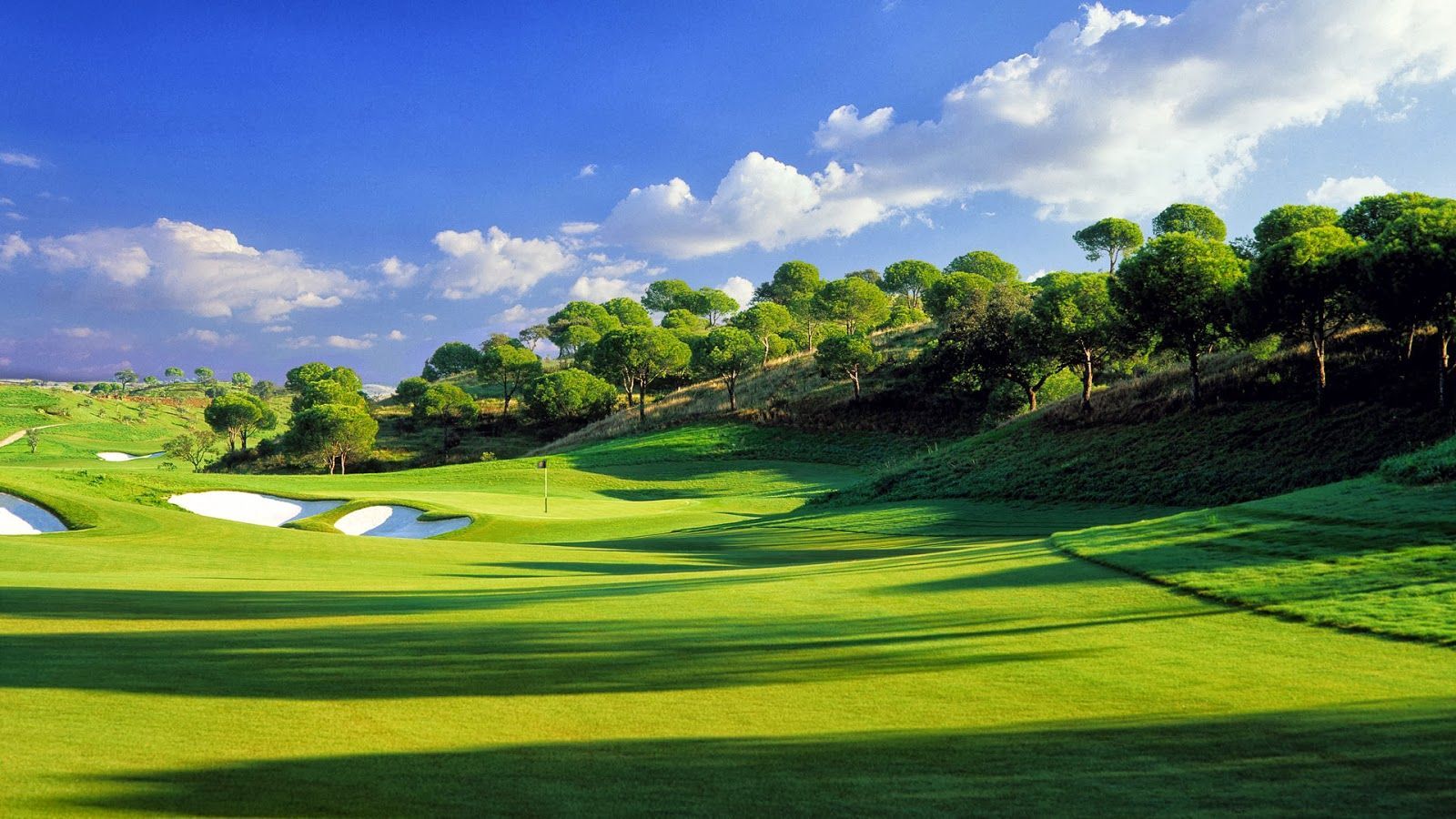 1600x900 Taylormade Golf Wallpaper