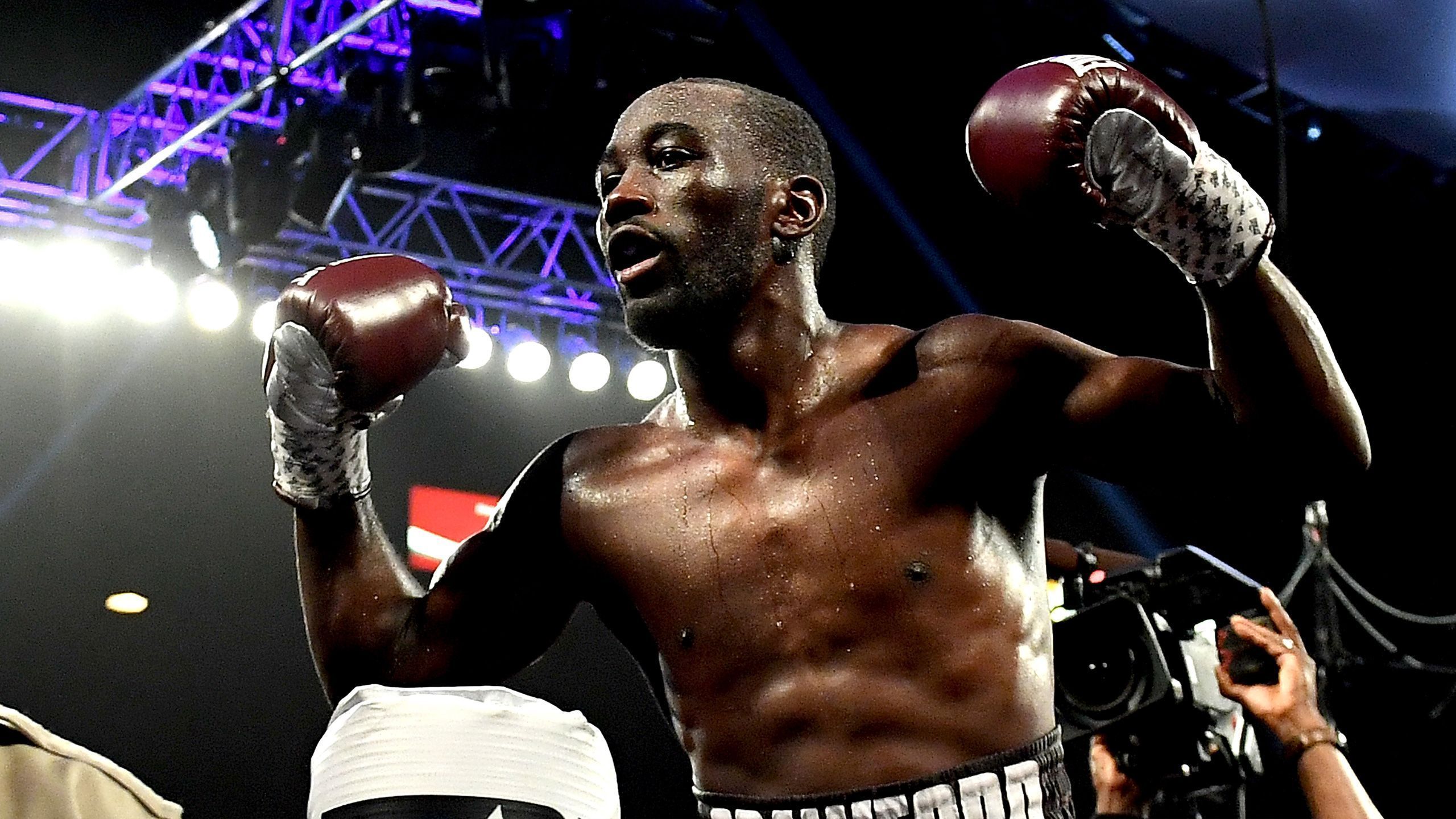 2560x1440 Boxing Crawford takes a
