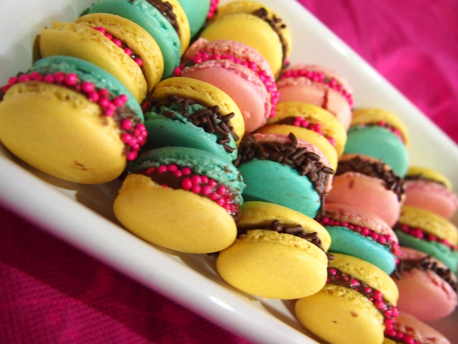 1600x1200 Colorful Macarons, High Definition, High Quality
