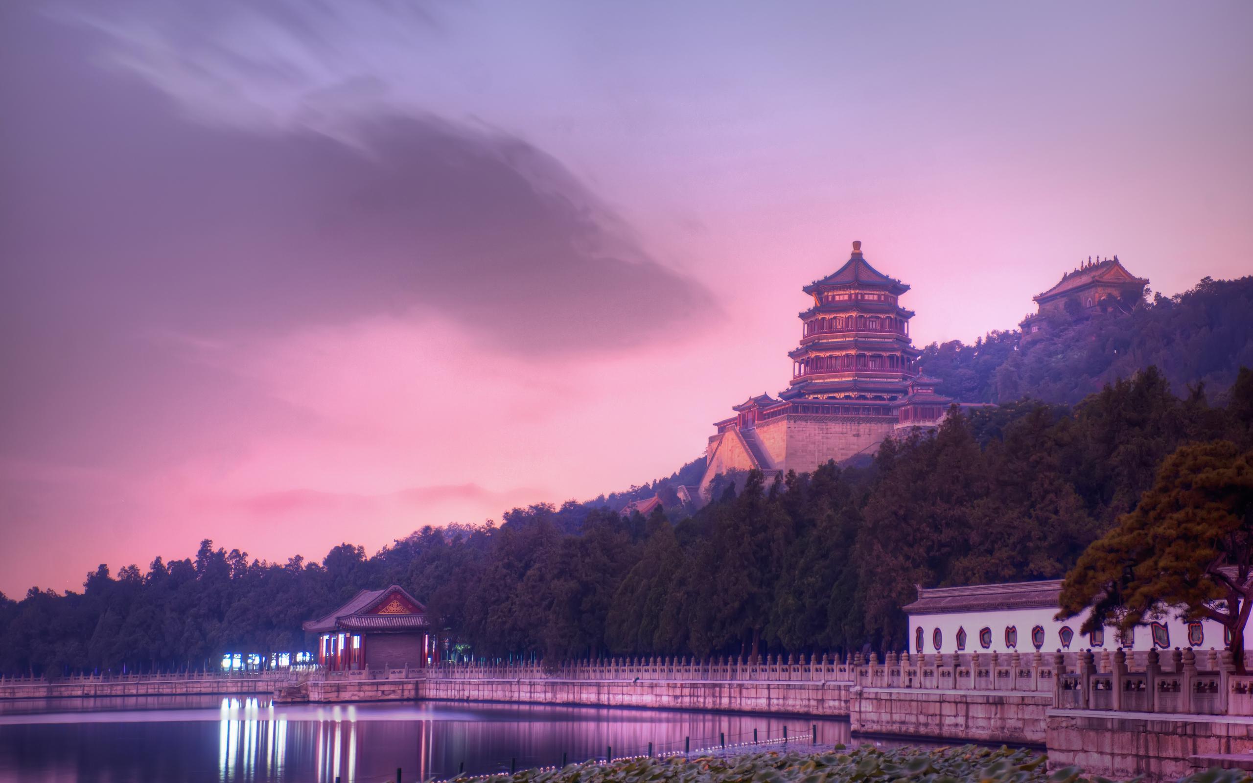 2560x1600 Japanese temple on the mountain wallpaper