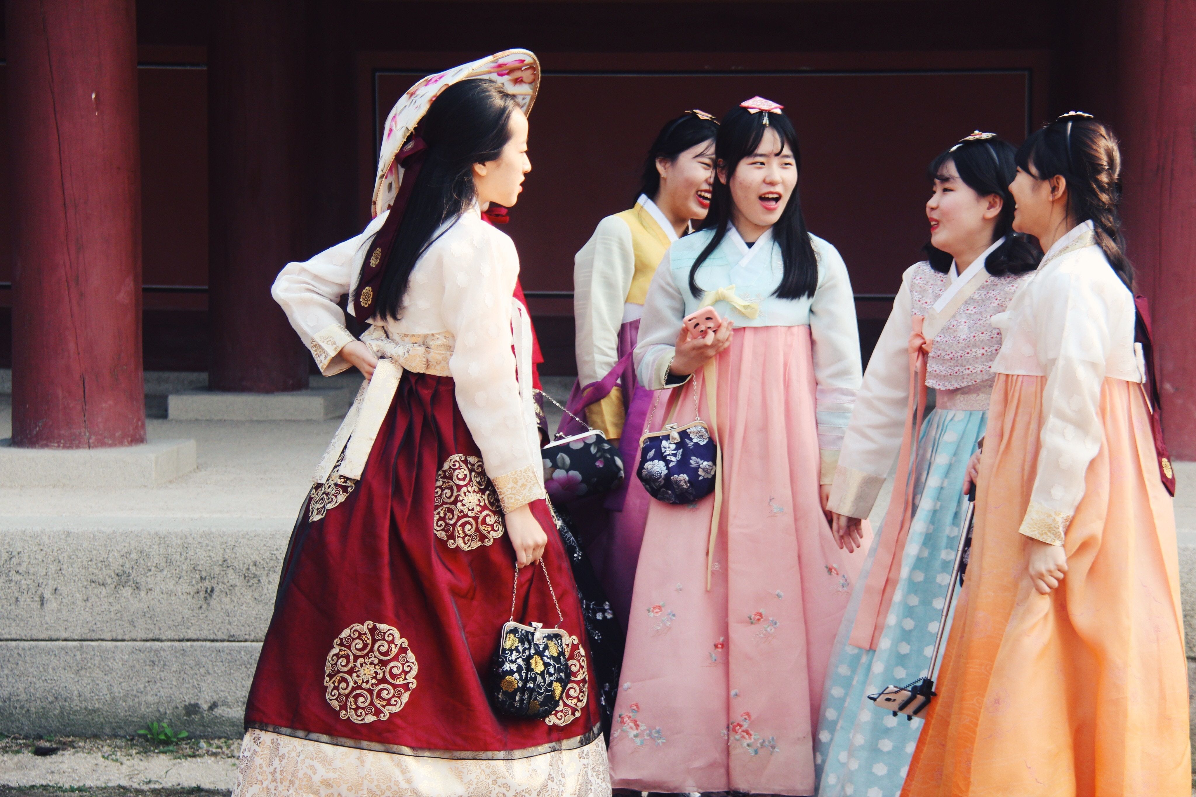 4096x2730 Storytelling Traditions Across