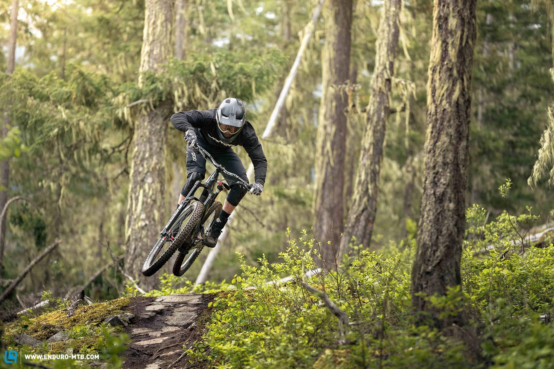 1920x1280 4k Mountain Bike Wallpaper