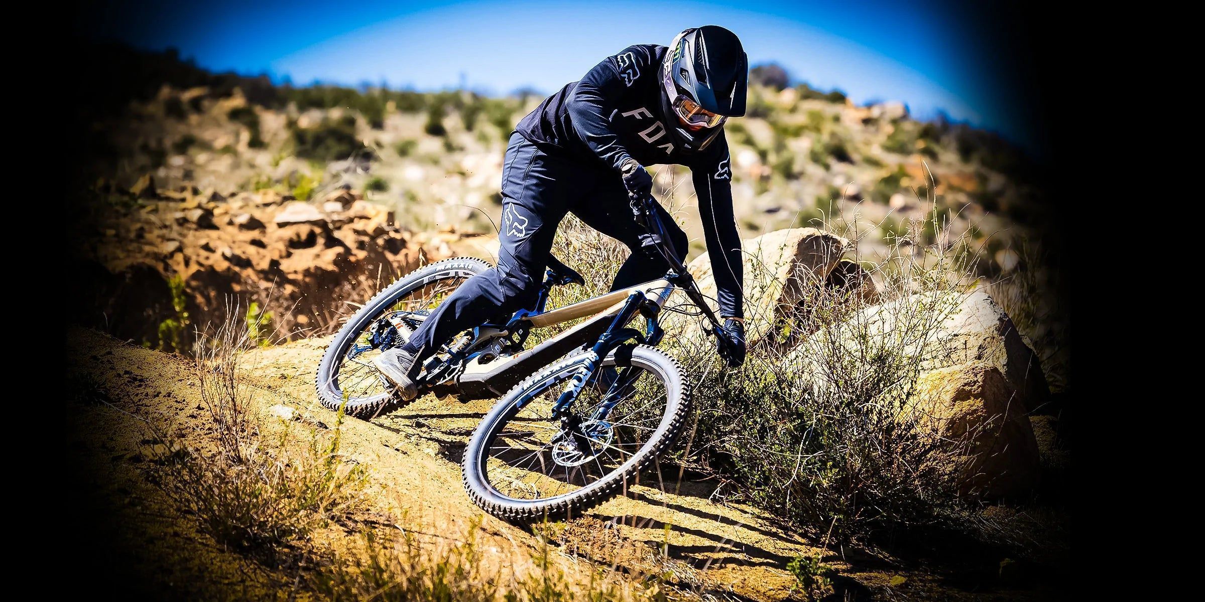 2400x1200 Intense Enduro Carbon Mountain Bikes