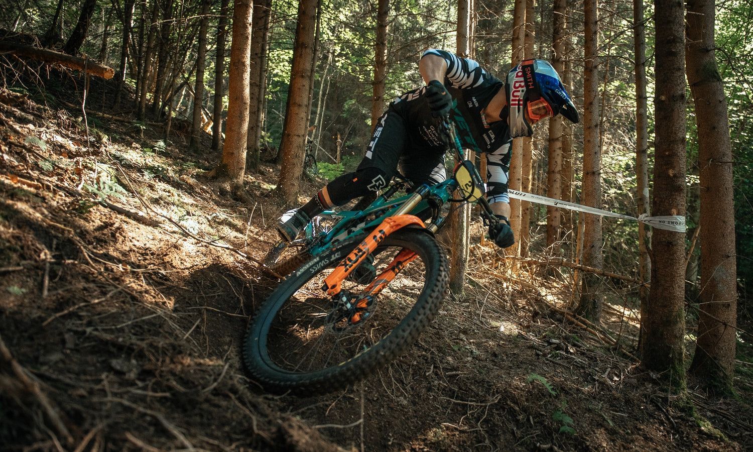 1500x900 Enduro Mountain Bikes (MTB)