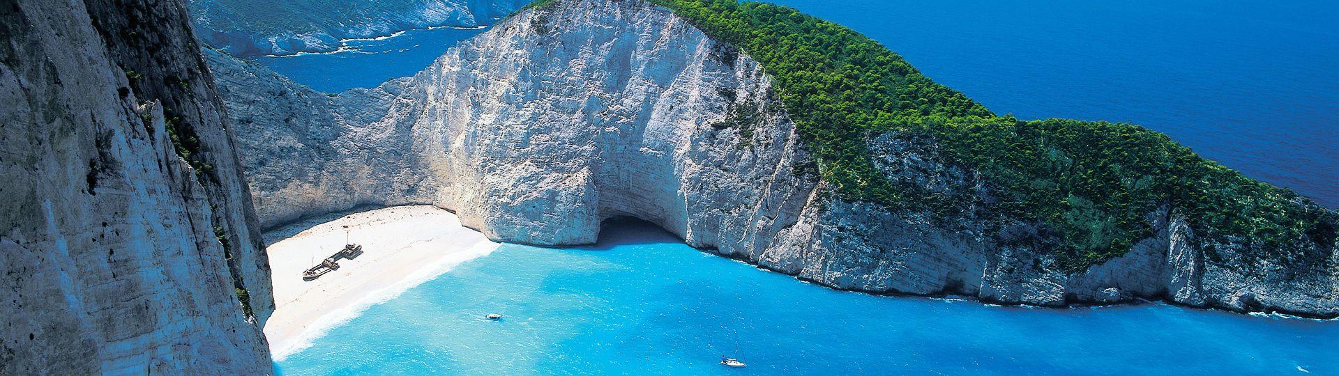 1920x540 Shipwreck beach Zakynthos, Greece