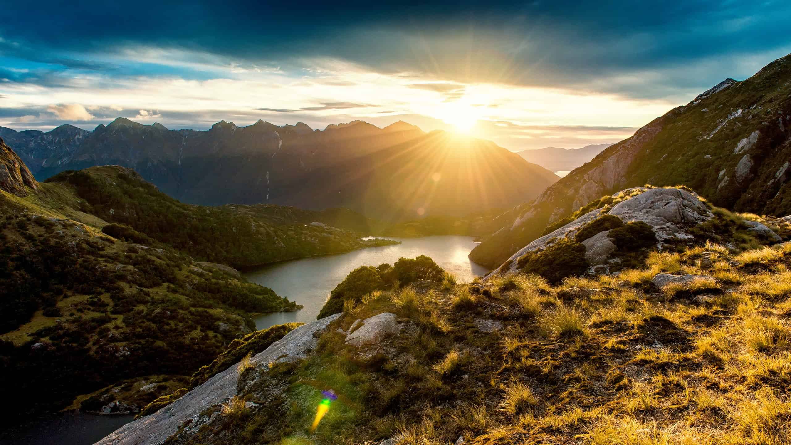 Hình nền 2560x1440 Fiordland Mountain Sunrise New Zealand WQHD 1440p