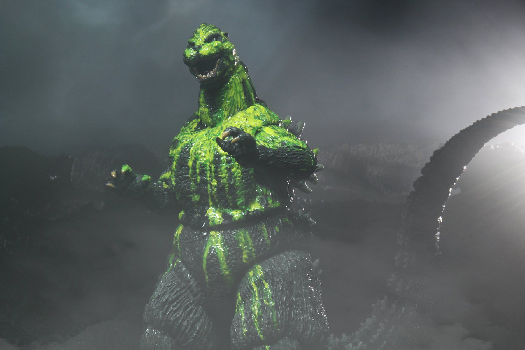 1800x1200 Biollante Bile Godzilla Figure