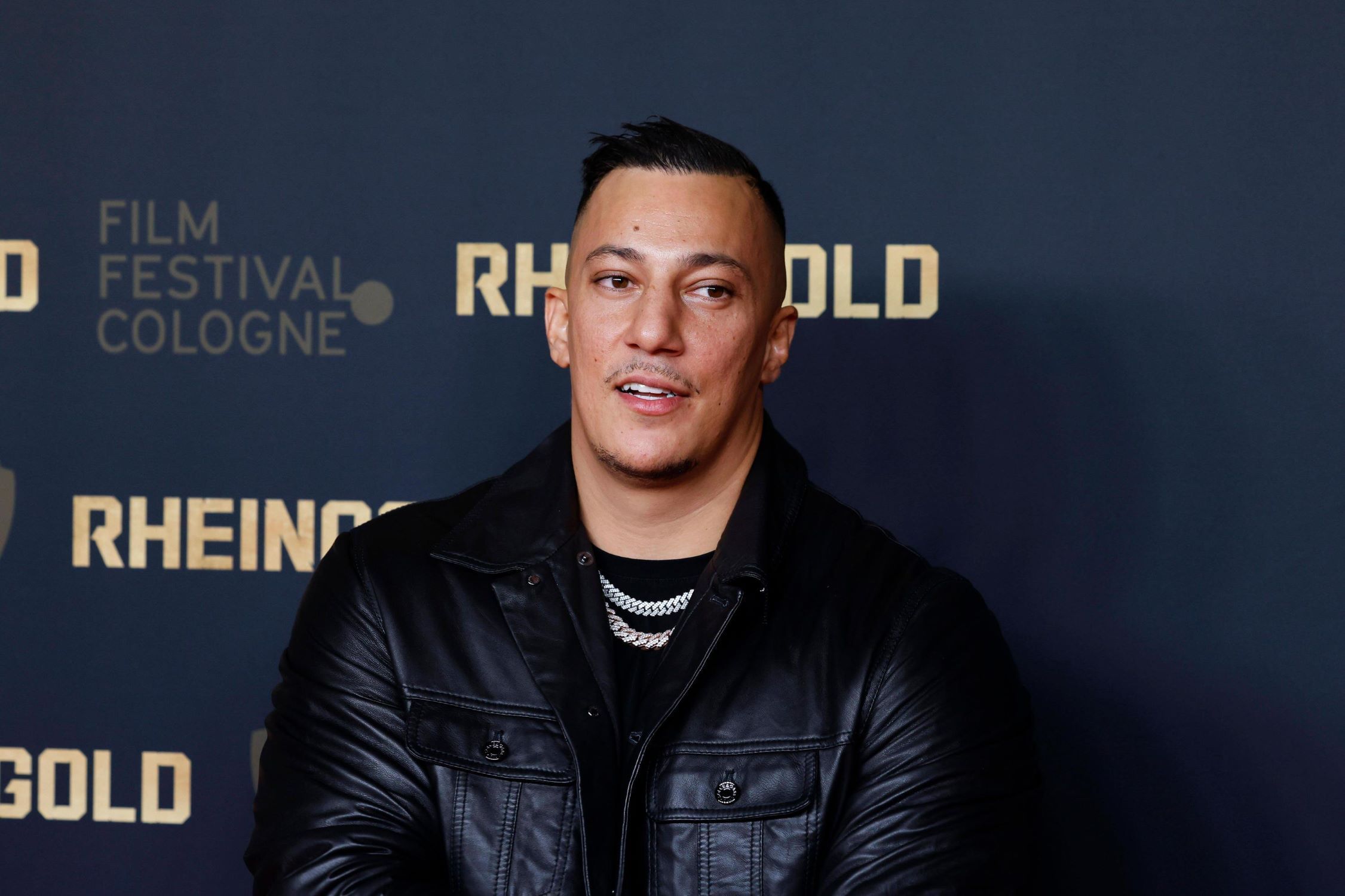 Farid Bang Wallpapers - Top Free Farid Bang Backgrounds - WallpaperAccess