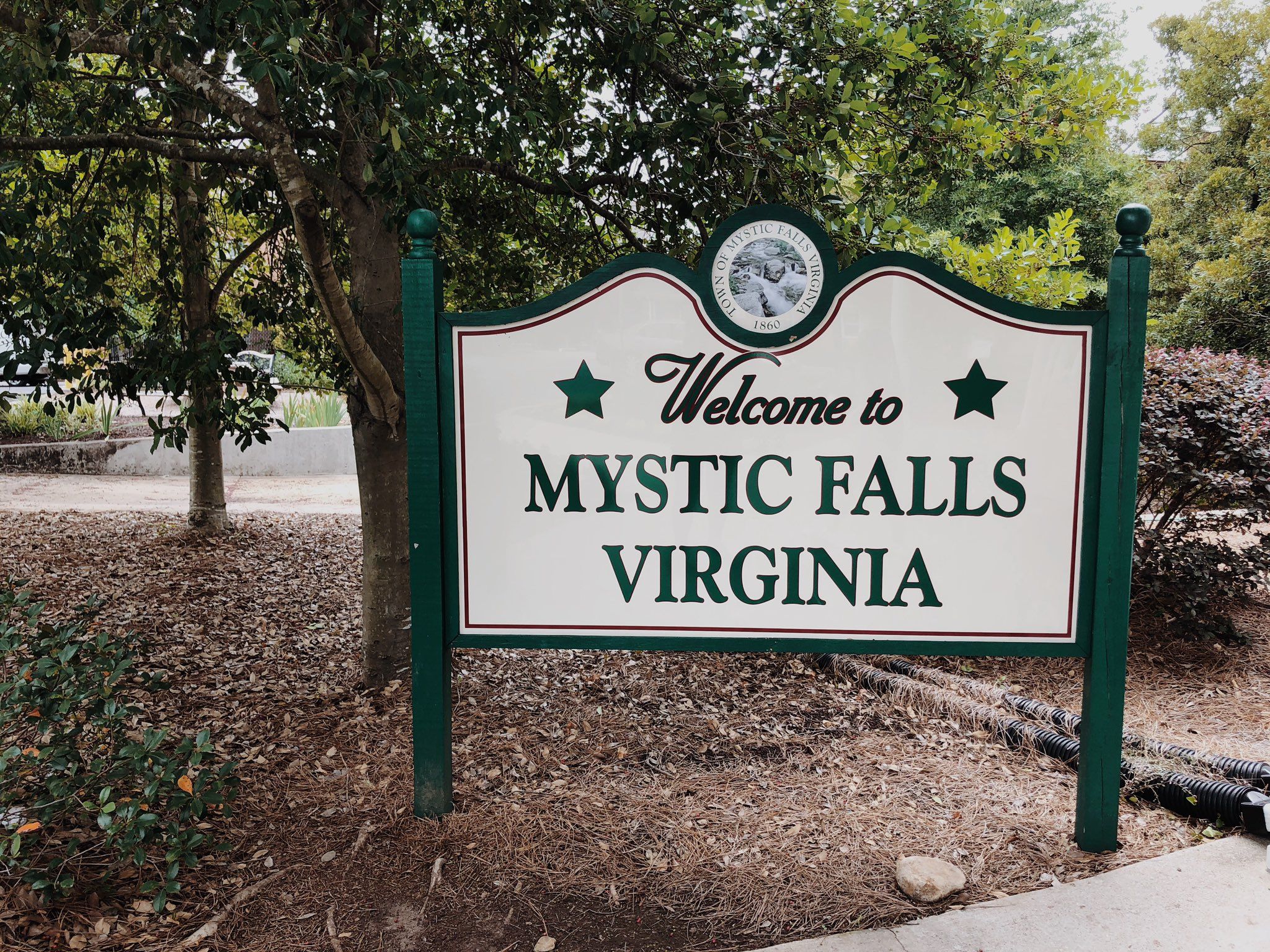 Mystic Falls Wallpapers - Top Free Mystic Falls Backgrounds ...