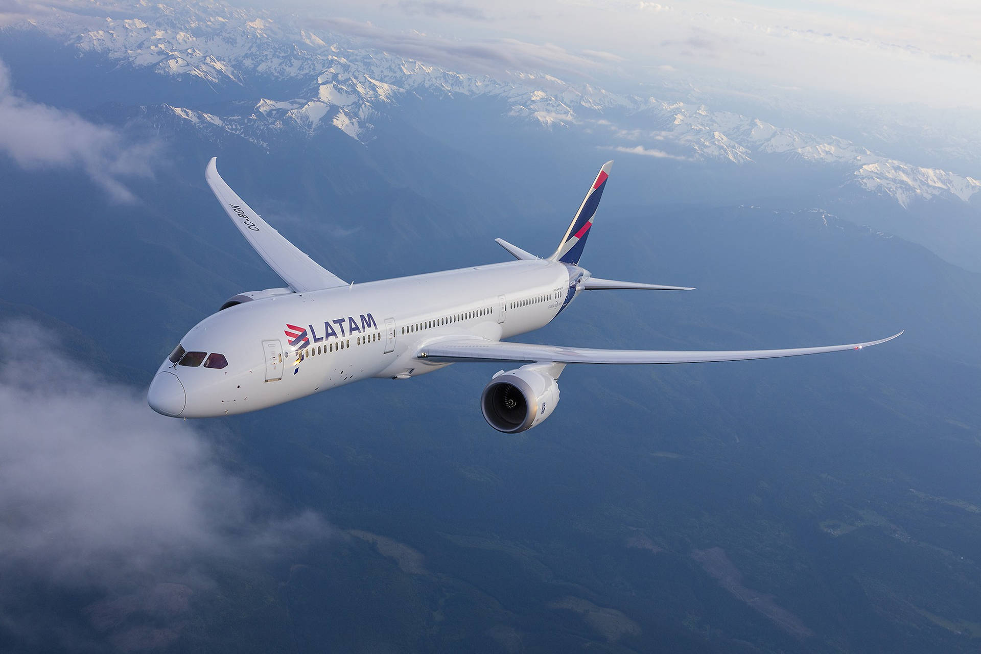 1920x1280 Download In Flight Latam Aviation Wallpaper