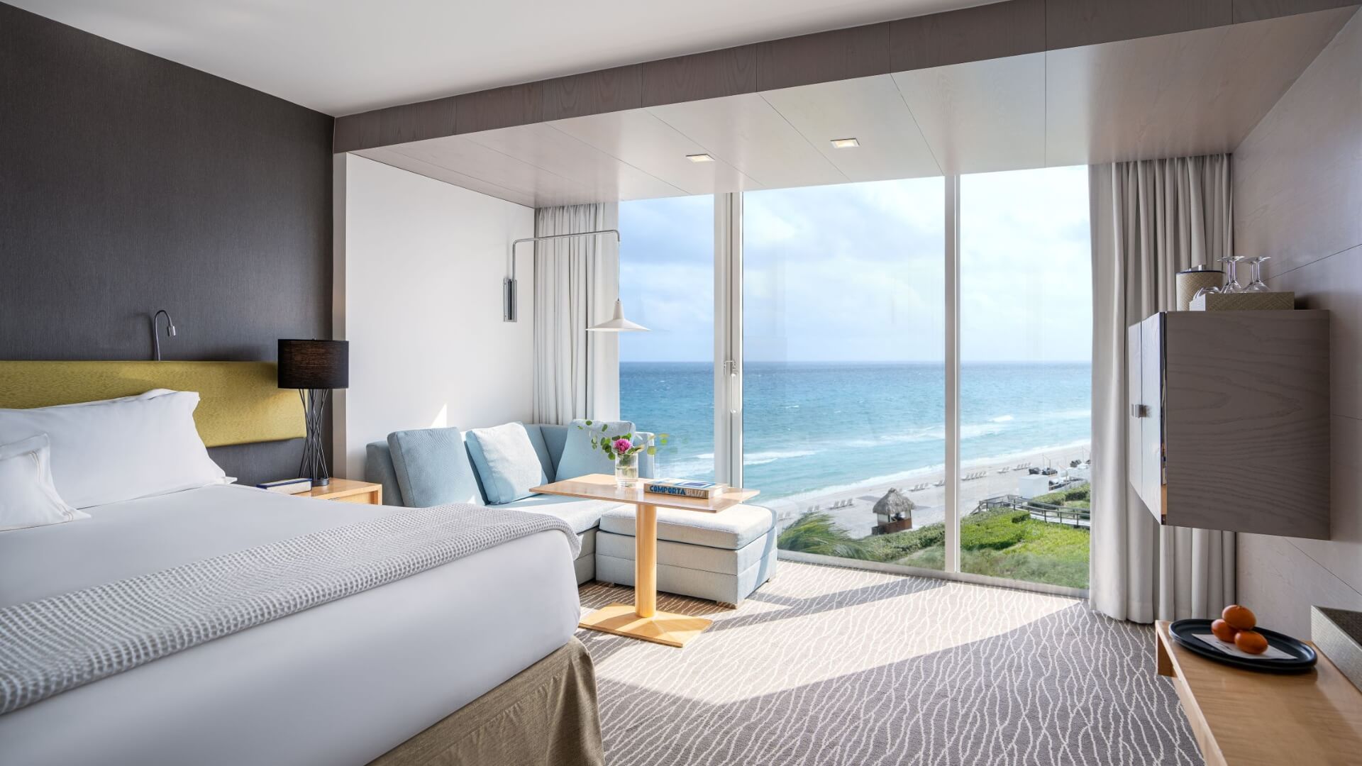 1920x1080 Luxury Beachfront Hotel Club