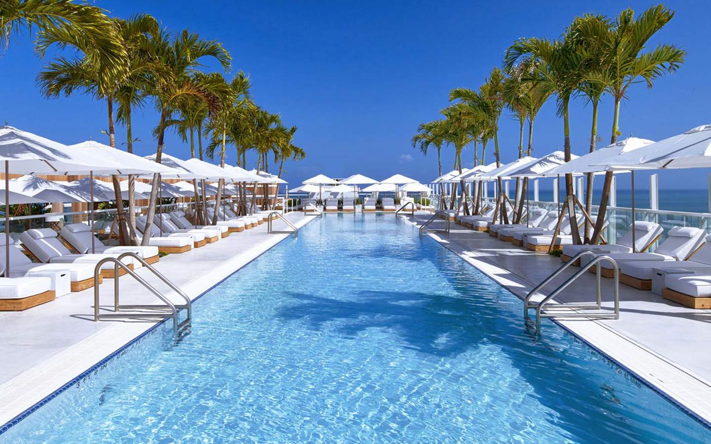 1440x900 Miami Beach Hotels with Amazing Pools