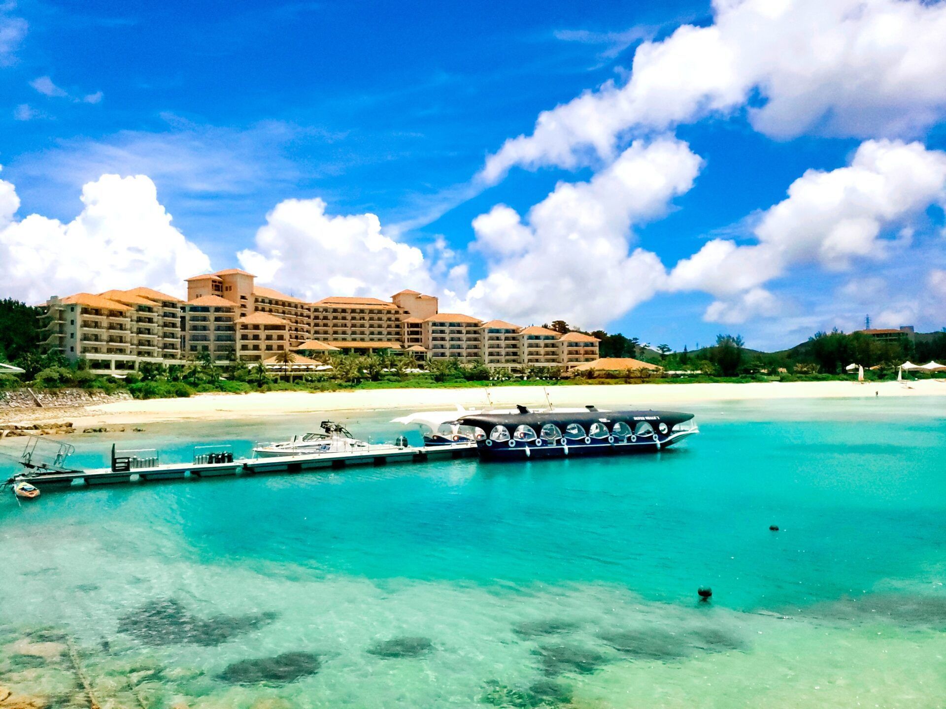 1920x1440 Best Beach Hotels in Japan. Japan