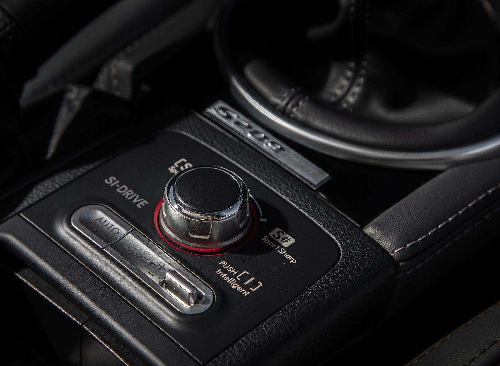 1600x1172 Subaru WRX STI S209 Interior Detail Wallpaper 46