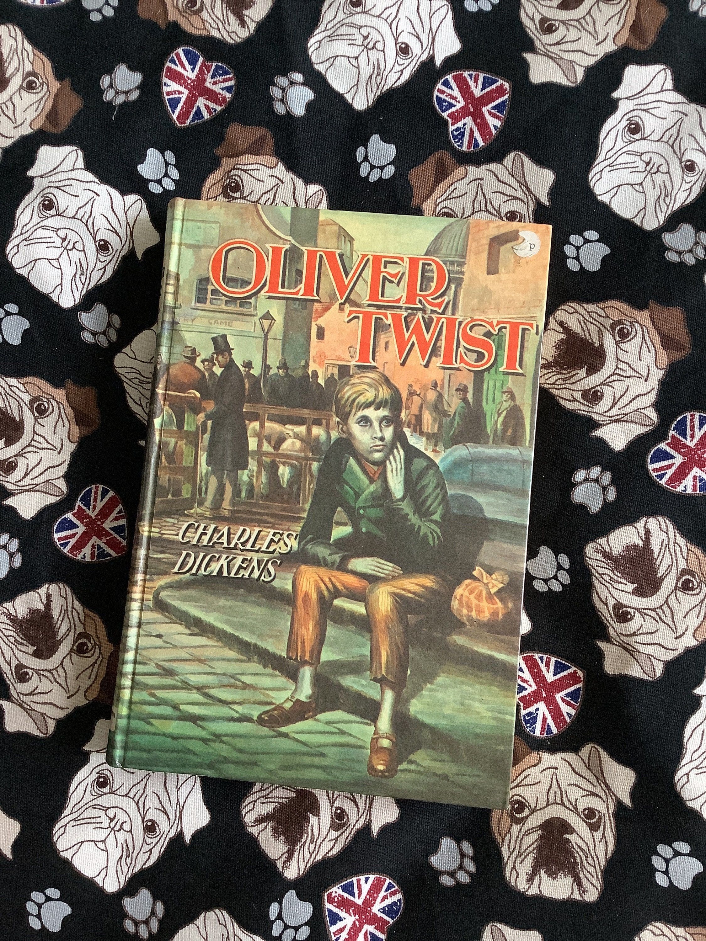 2250x3000 Vintage 1970s 'oliver Twist' Hardback