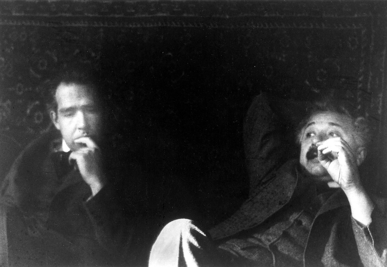 1280x882 Free Albert Einstein Niels Bohr