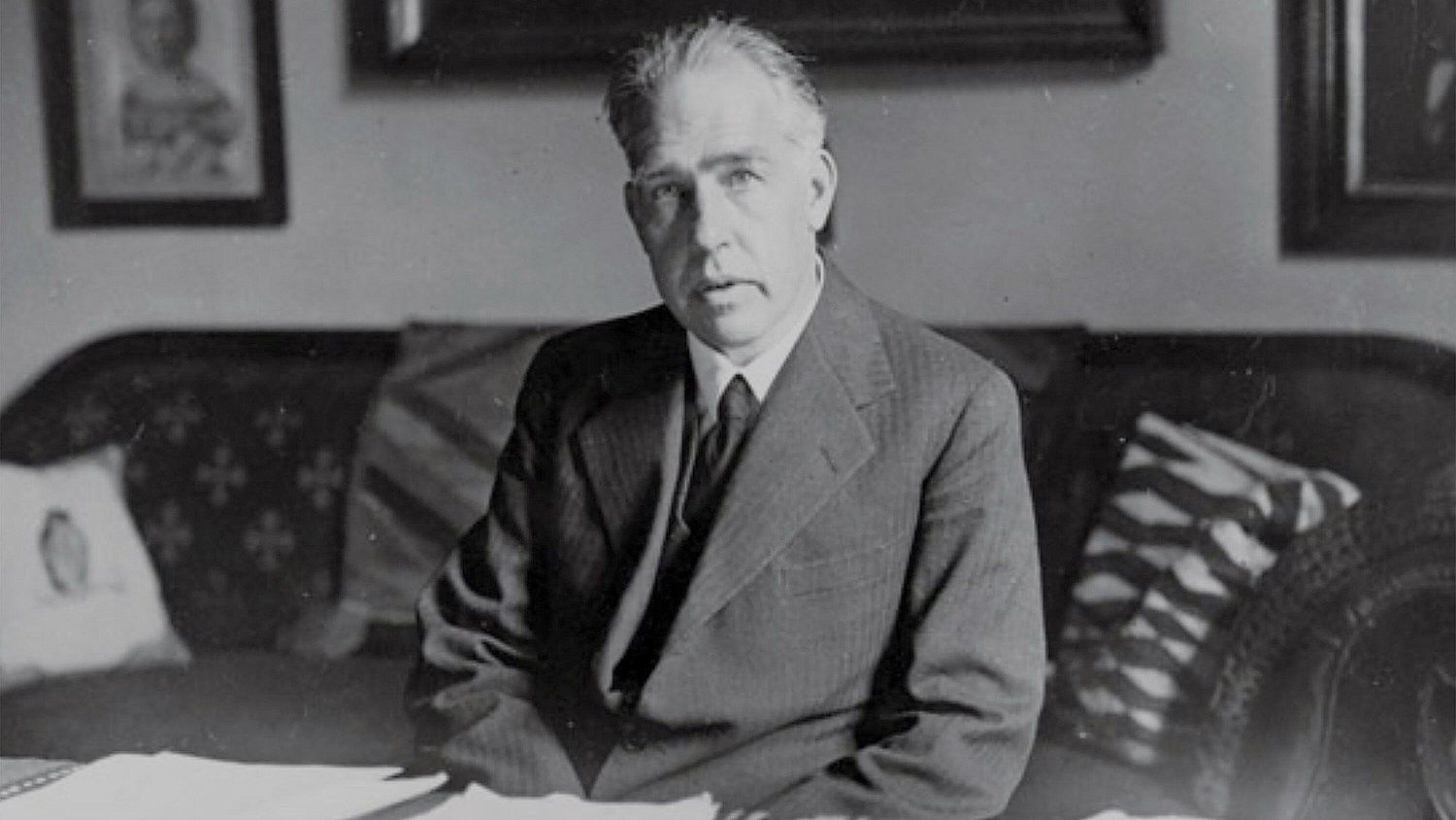 Niels Bohr Wallpapers - Top Free Niels Bohr Backgrounds - WallpaperAccess