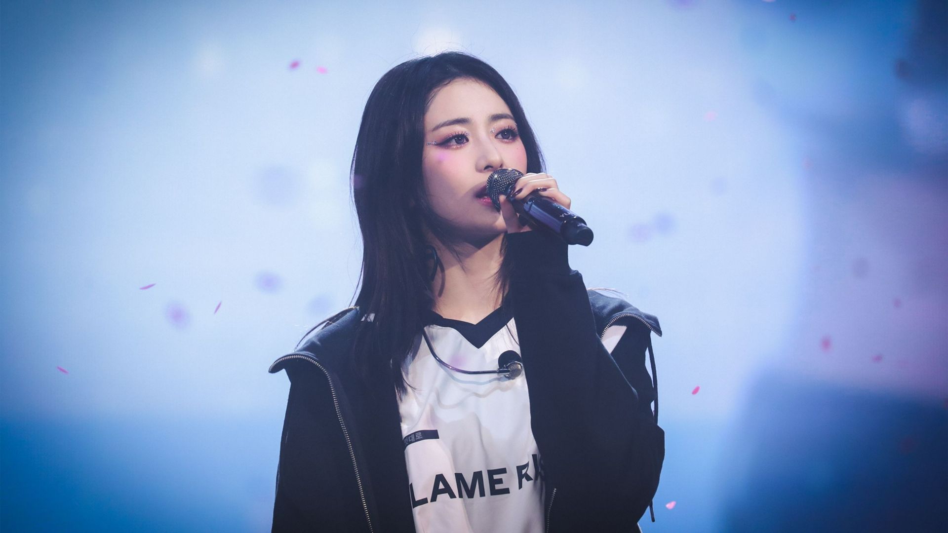 1920x1080 Huh Yun Jin Wallpaper