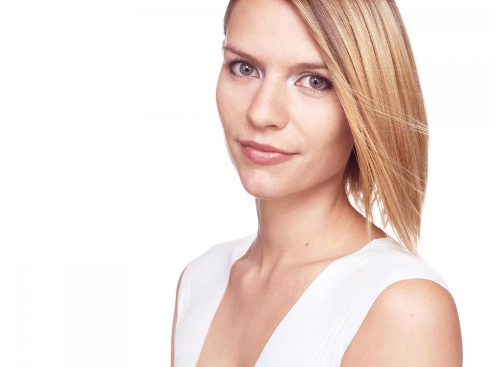 1600x1200 Claire Danes