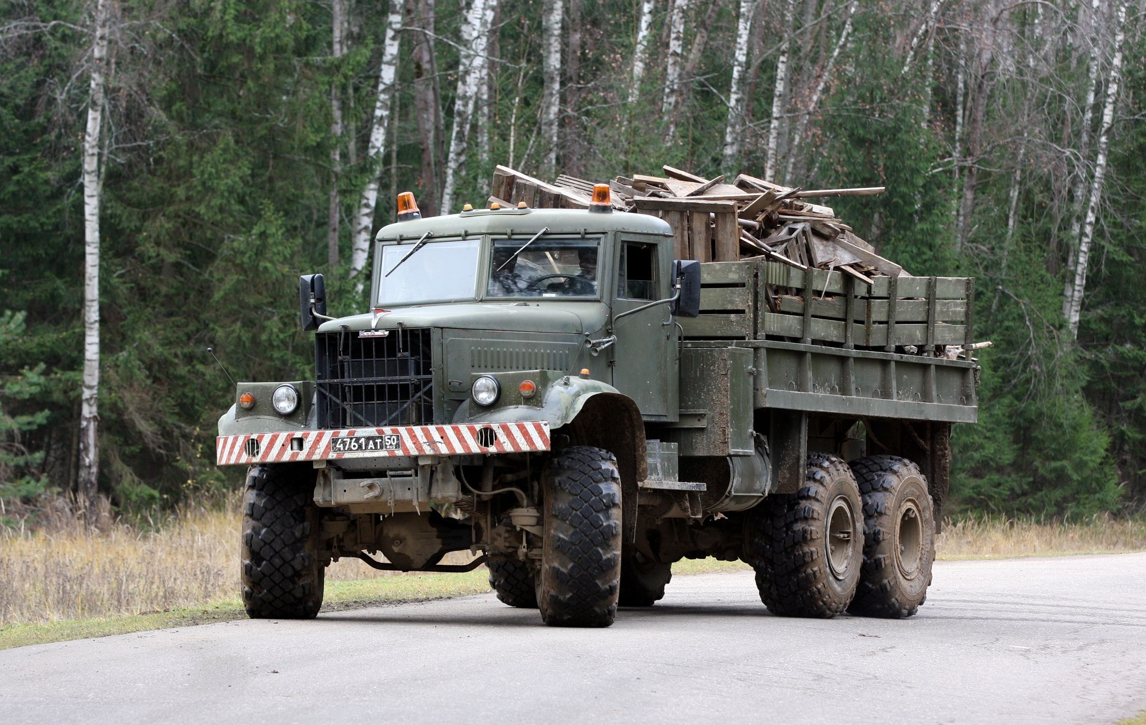 2250x1425 KrAZ 255B Military
