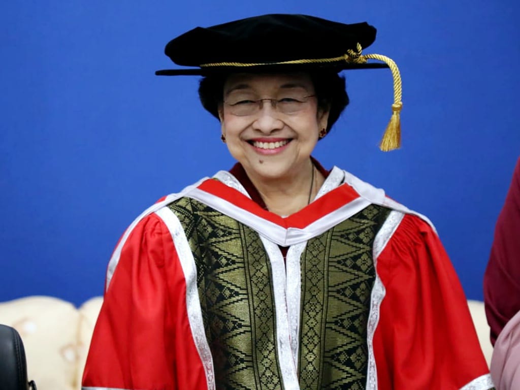 1024x768 Banteng Surabaya Bangga Megawati