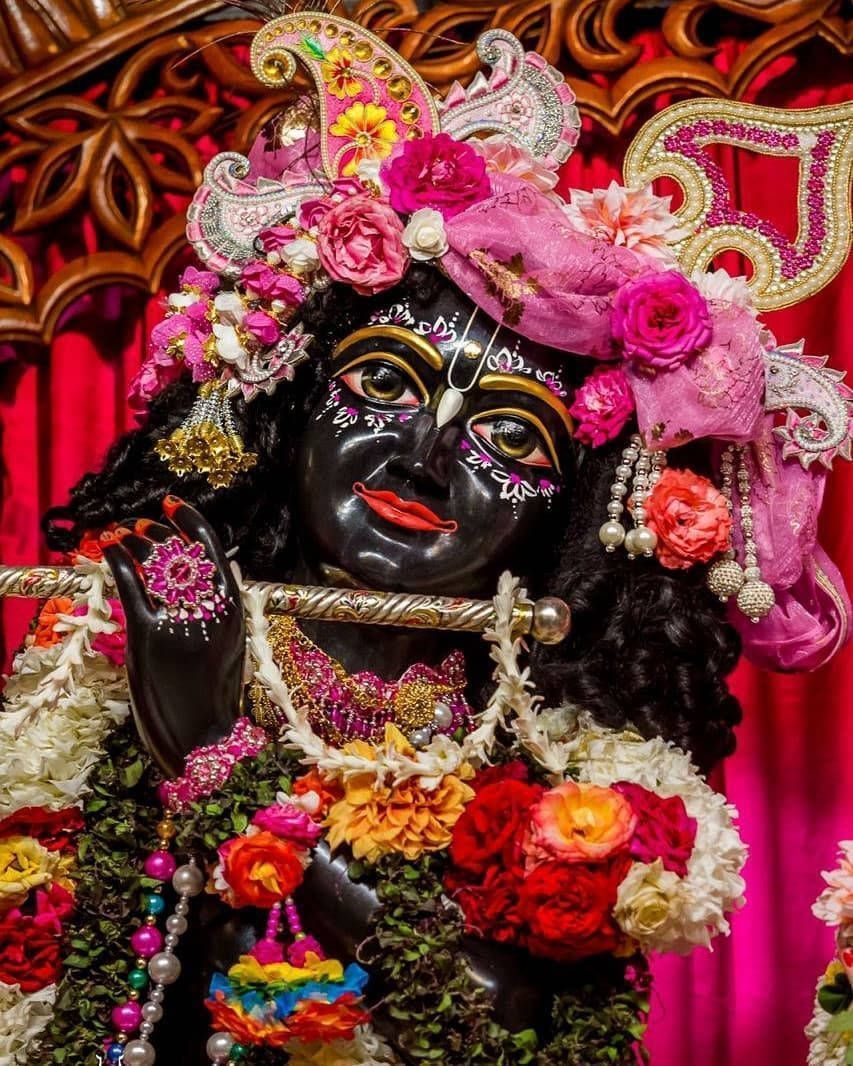 853x1066 ISKCON Statue Of Lord Krishna Playing