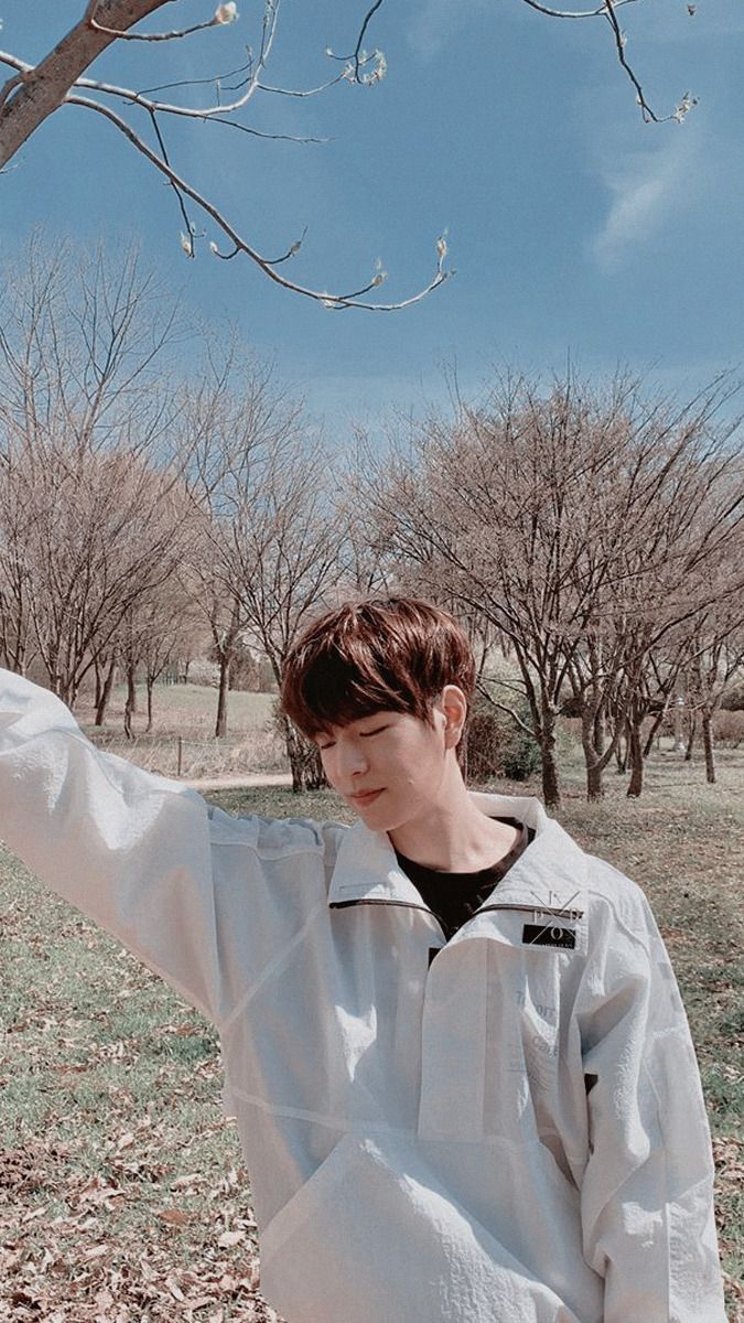 675x1200 Stray kids seungmin, Stray, Kpop wallpaper